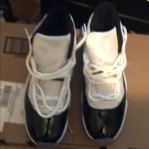 Air Jordan 11’s Concords